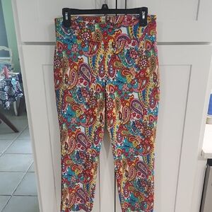 Attyre Colorful Paisley Capris